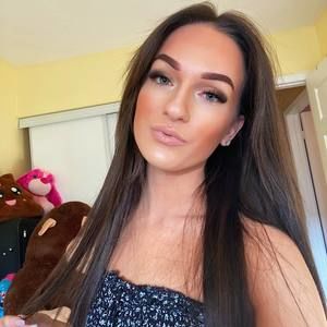 Meet your Posher, Krystal